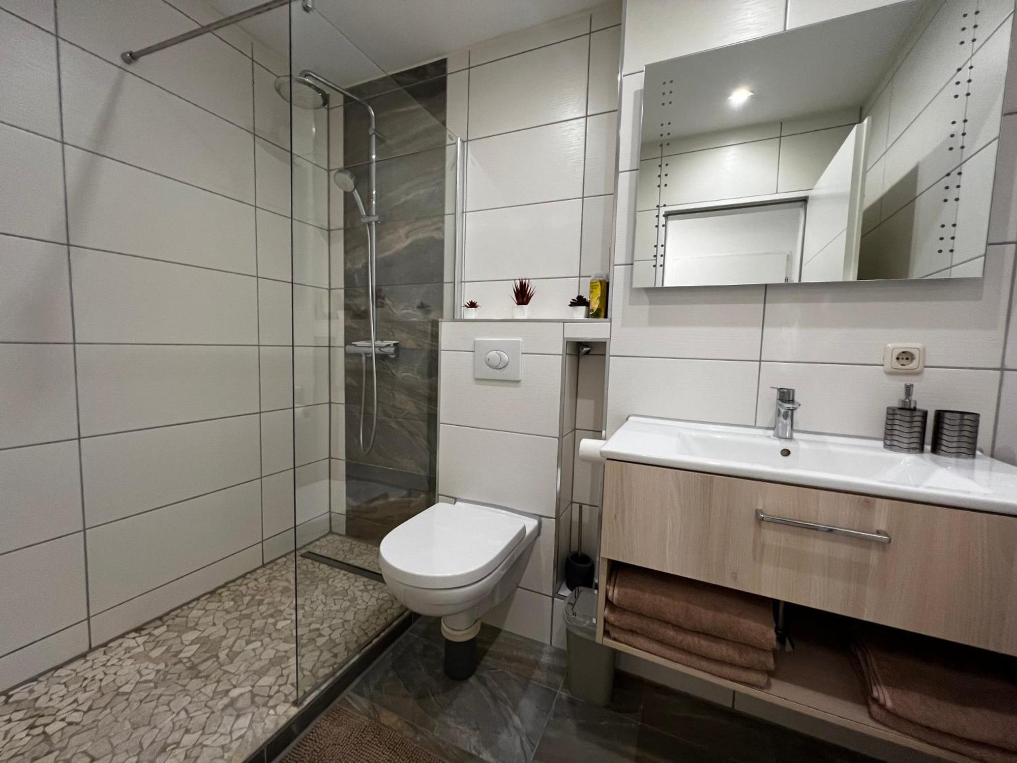 Modern Apartment Augsburg Bagian luar foto